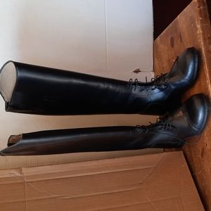 Riding boots